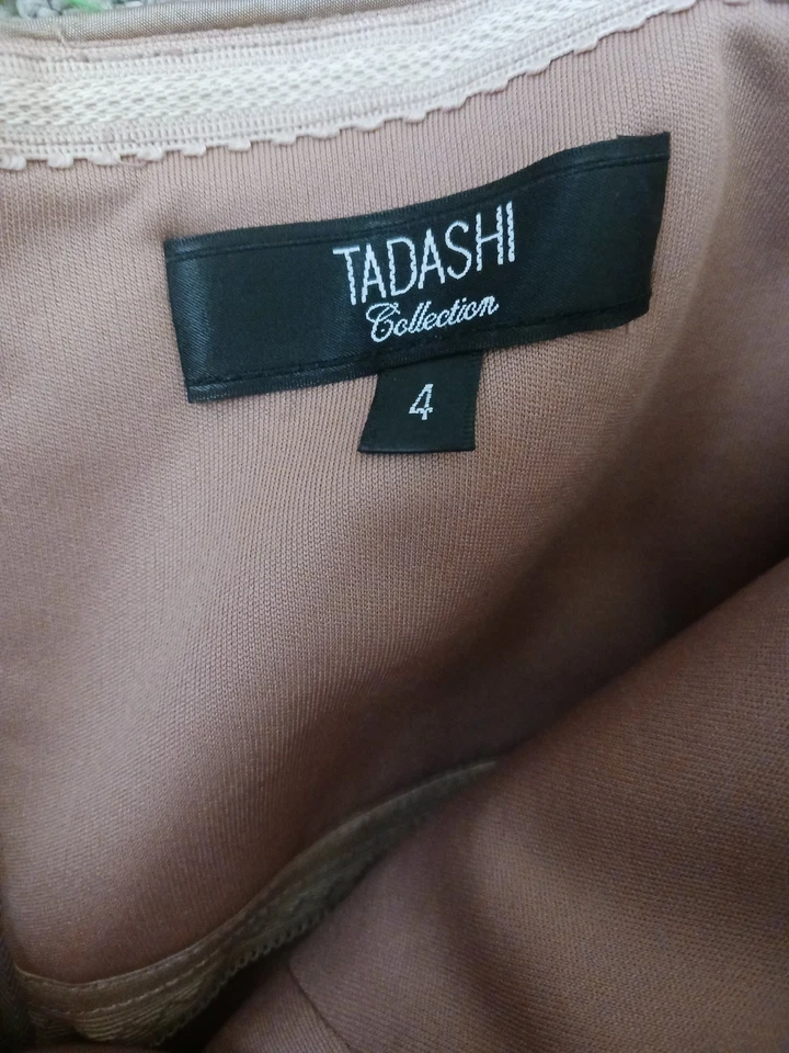 Vestido de sereia coleção Tadashi Shoji formal formatura casamento seda dourada miçangas 4 - Imagem 2 de 4