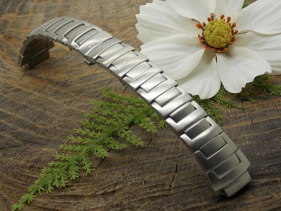 Swiss Army Vintage Pre-Owned Watch Band Center Link Attachment 11.6mm Men's - Image 2 of 4