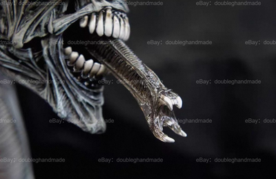 Alien Bust 1/3 Scale, 15.7x13.0in, Takeya Takayuki Design