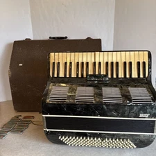 Vtg brindis accordion Case 120 Buttons Black Marble Reed Double Pinned READ