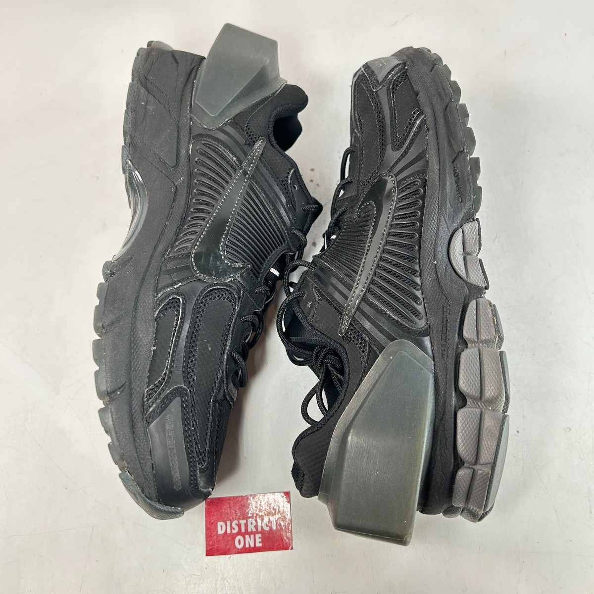 A Cold Wall x Nike Air Zoom Vomero 5 Black - Size 9 - AT3152 001