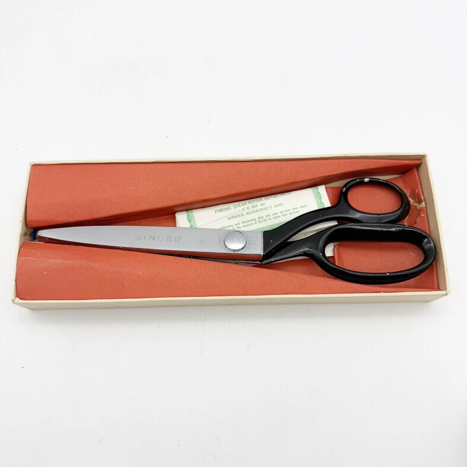 Singer Pinking Shears Scissors C819 Made in Brazil With Original Box - Image 2 of 4