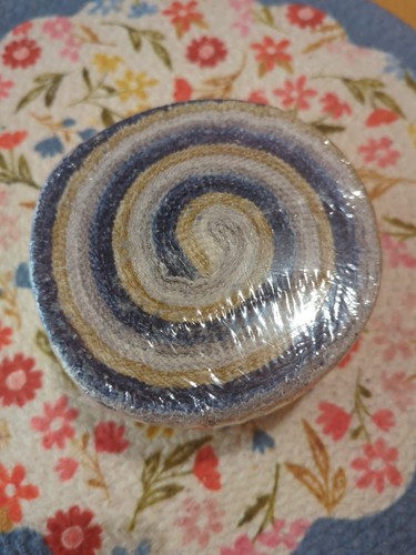 Tochi Jelly Roll By Moda Fabrics, (40) 2.5 inch strips, Debbie Maddy - Picture 2 of 9