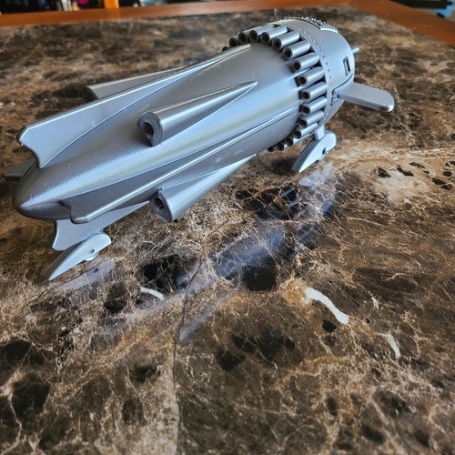 Flash Gordon Zarkov Rocket Ship Model 1:144 scale 310mm - Picture 3 of 7