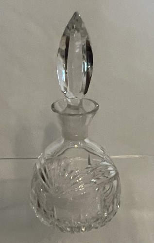 Vintage Cut Crystal Perfume Bottle Fan Design Diamond Point Stopper - Picture 3 of 11