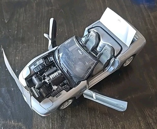 BURANGO 1997 C5 CHEVY CORVETTE Silver Convertible 1:18 Made In Italy Mint EUC