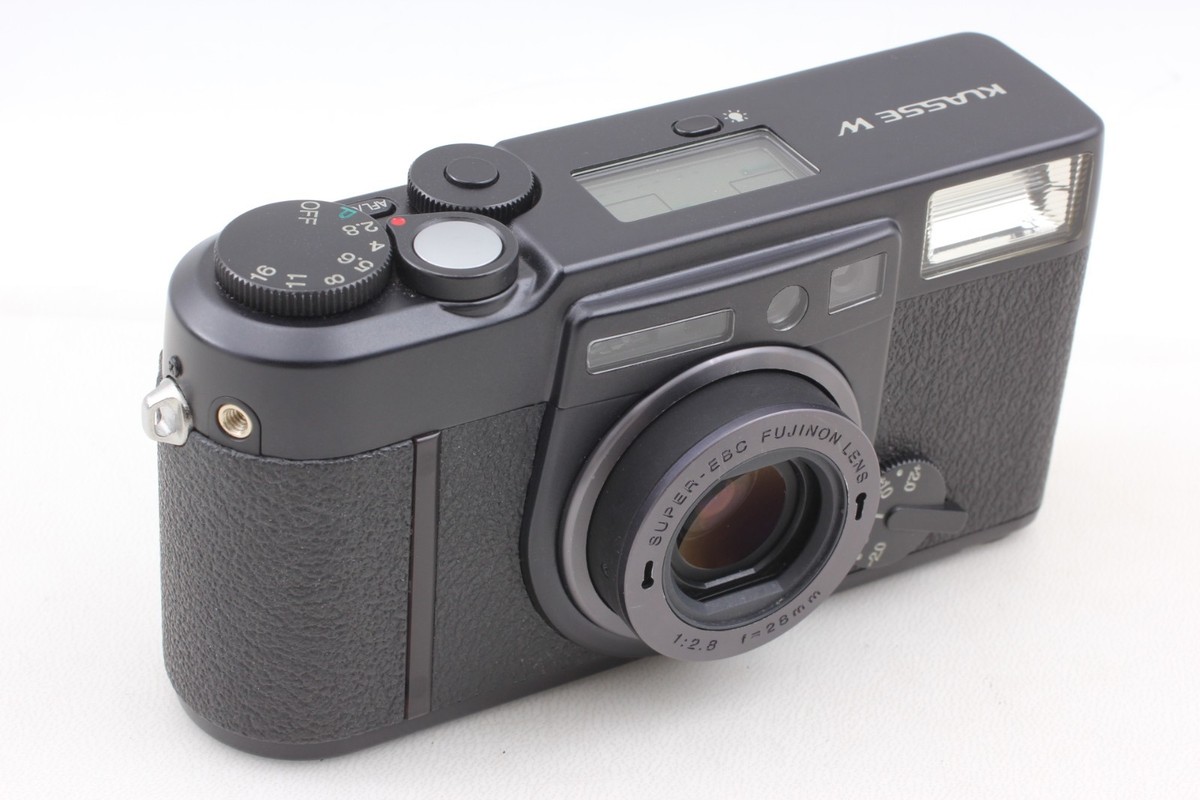 Mint] Fujifilm Klasse W Black 28mm f2.8 Point & Shoot 35mm Film
