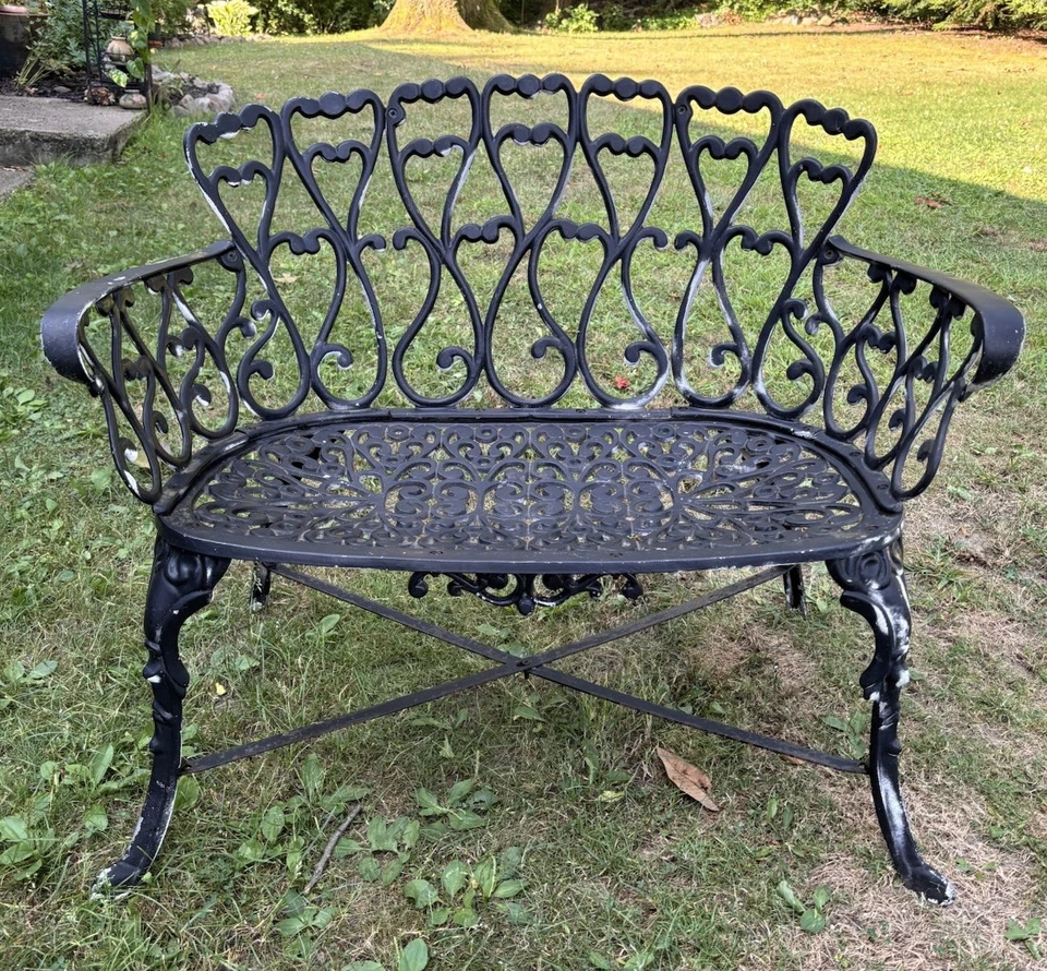 Vintage Victorian Style Cast Aluminum Garden Bench Scrolled Hearts Rare - Image 2 of 4