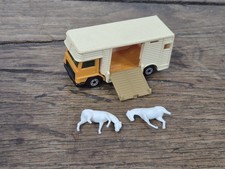 Camion A Chevaux Matchbox (Un Cheval A Les Pâtes Cassé)