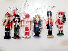 NUTCRACKER ORNAMENTS WOODEN CHRISTMAS TREE LOT