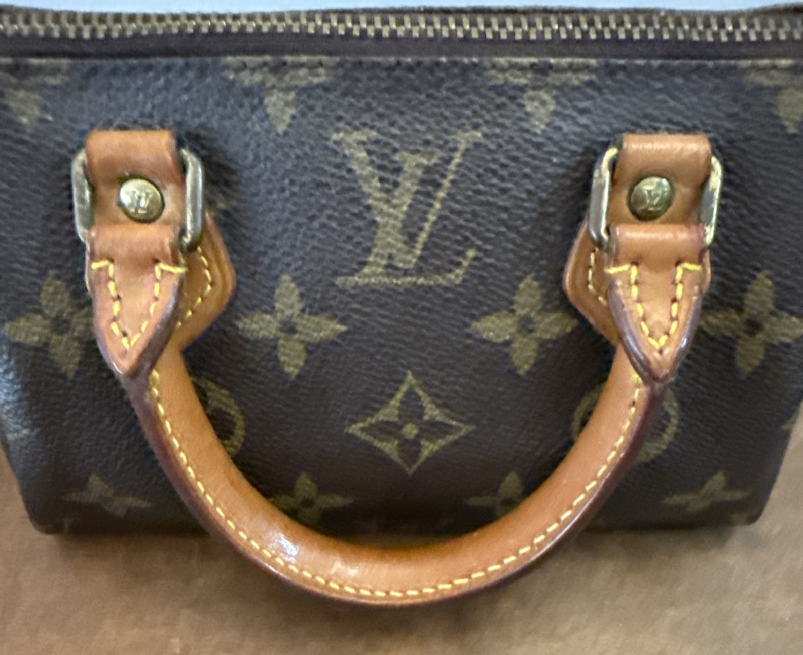 LOUIS VUITTON Authentic PRISTINE Perfect Mini Sac… - image 20