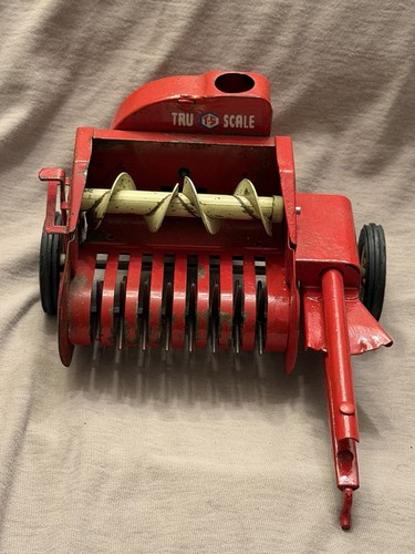 Vintage Tru Scale Silage Chopper! Missing The Top Shoot!