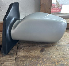 2003-2008 Toyota Corolla Left Driver Side View Door Mirror Heated Silver Oem 2003-2008 Toyota Corolla Left Driver Side View Door Mirror Heated Silver Oem