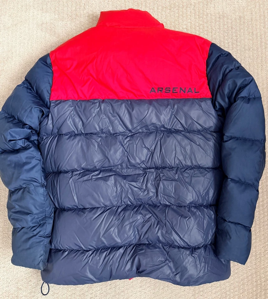 Men's Nike Arsenal EPL Puffer Winter coat Jacket Size Large Red Blue - Image 2 of 2