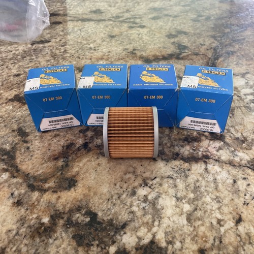 4-Emgo 10-30000 Oil Filters - Picture 2 of 5