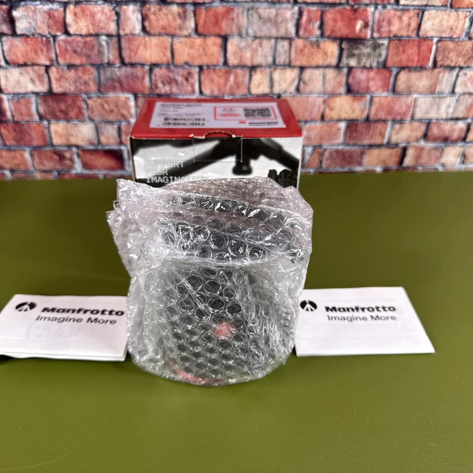 new Manfrotto XPRO Magnesium Ball Head w/ 200PL Quick Release Plate - Image 4 of 4