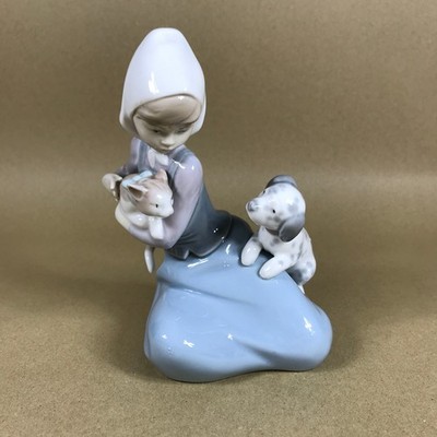Lladro Little Friskies Figur 5032 Mädchen mit Hund und Katze Figur
