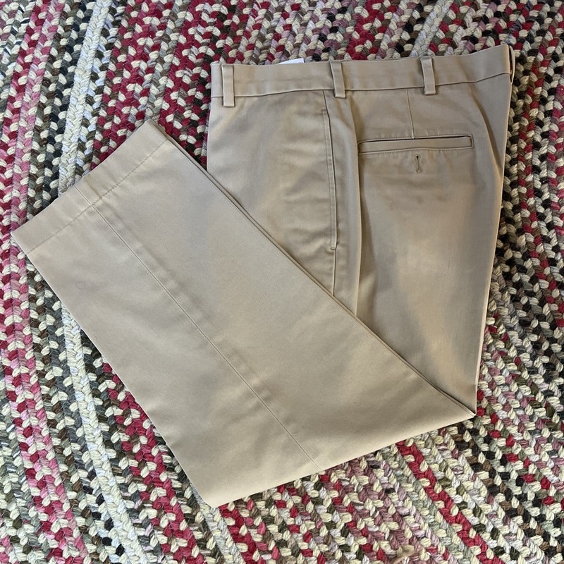 Brooks Brothers Advantage Chino British Khaki 35x27 (Tagged 35x30) Tan