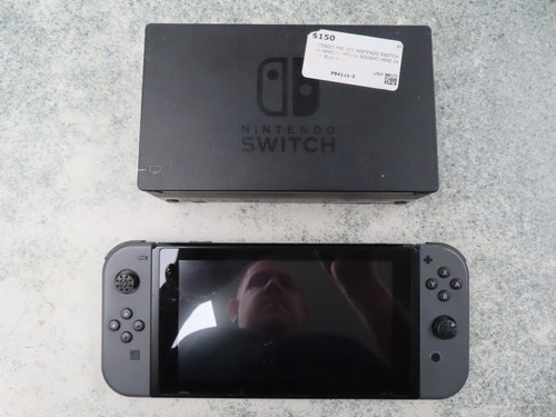 Nintendo Switch with Joy-Con (HAC-001-01) FOR PARTS NOT WORKING