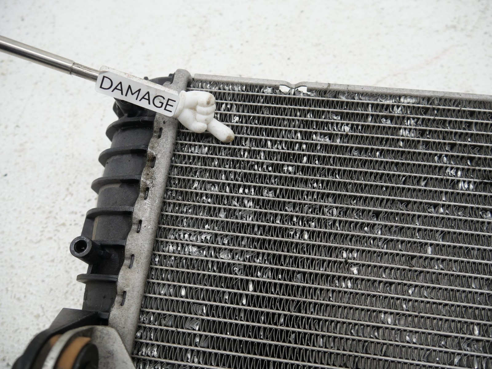Audi R8 Spyder 2017-2023 Right Radiator P/N 4S0121212B