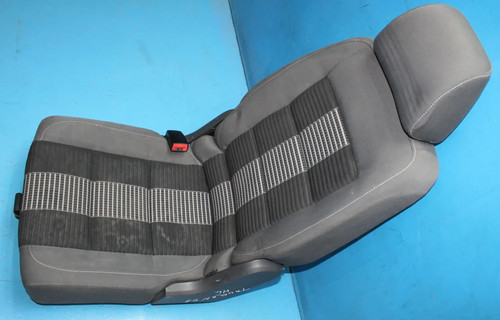 Sitz hinten links klappbar Isofix VW Touran 1T 1T2 Bj.08