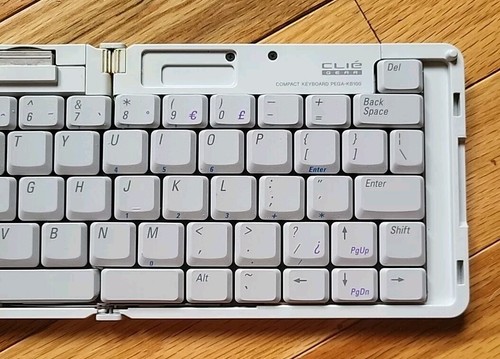 Sony CLIE Gear PEGA-KB100 Foldable QWERTY Compact Keyboard Sony PEG-NR70V & Adap - Picture 5 of 9