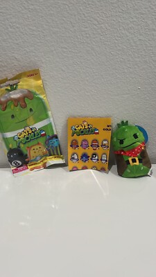 Cats vs Pickles Gold WAVE The Cuke #320 NWT