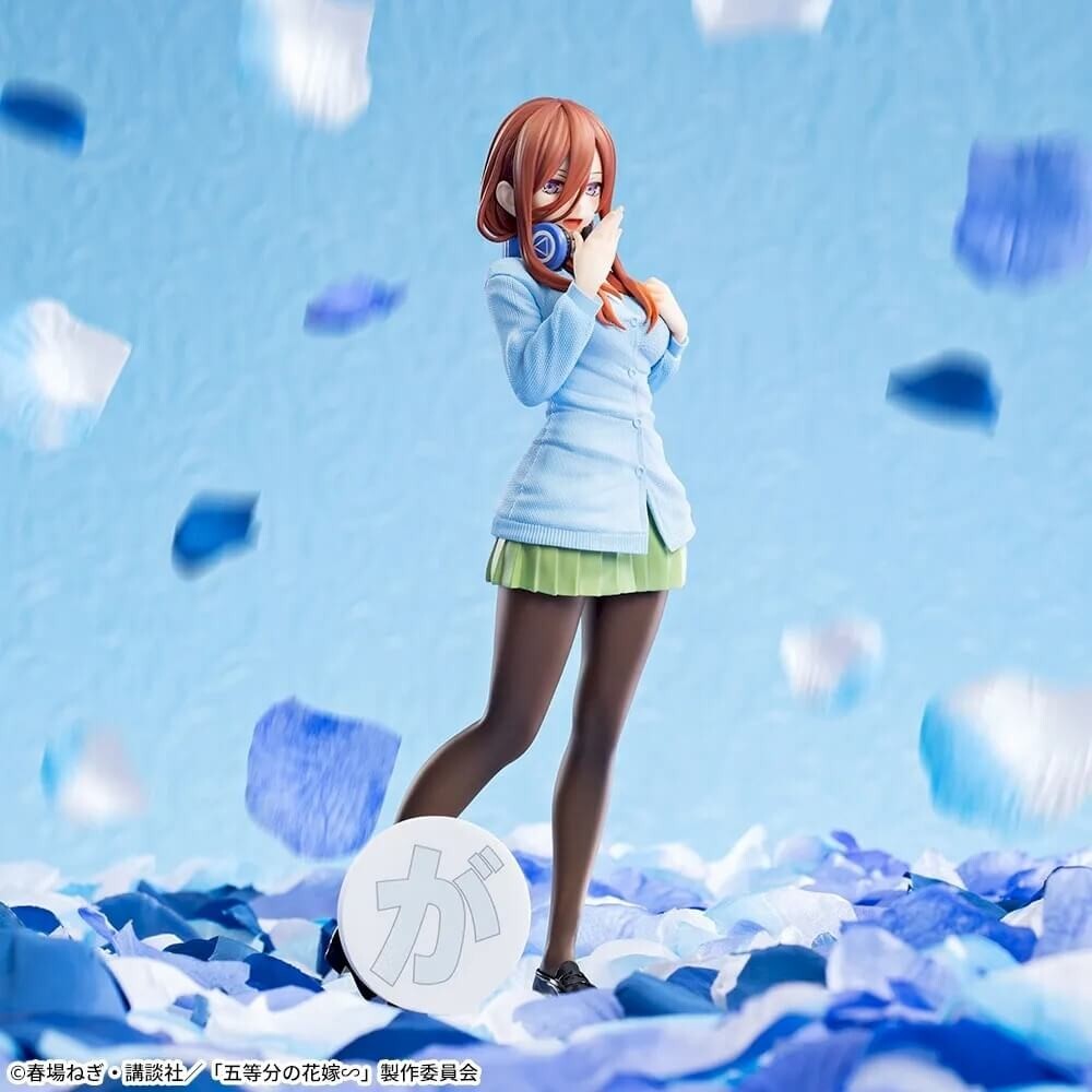 The Quintessential Quintuplets Miku Nakano Luminasta figure SEGA