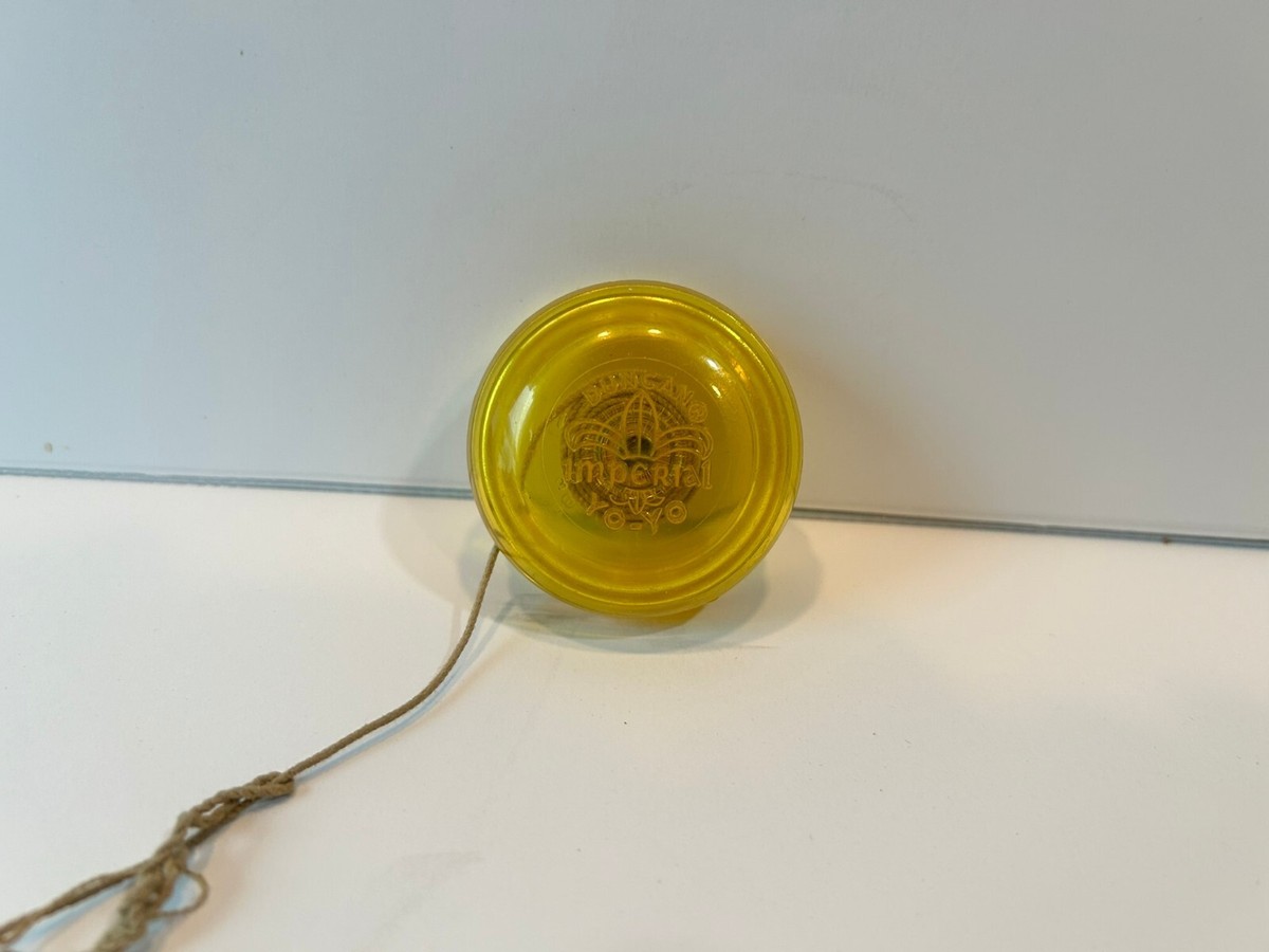 Vintage 1970's Acrylic Classic Duncan Imperial Yo-Yo Yellow