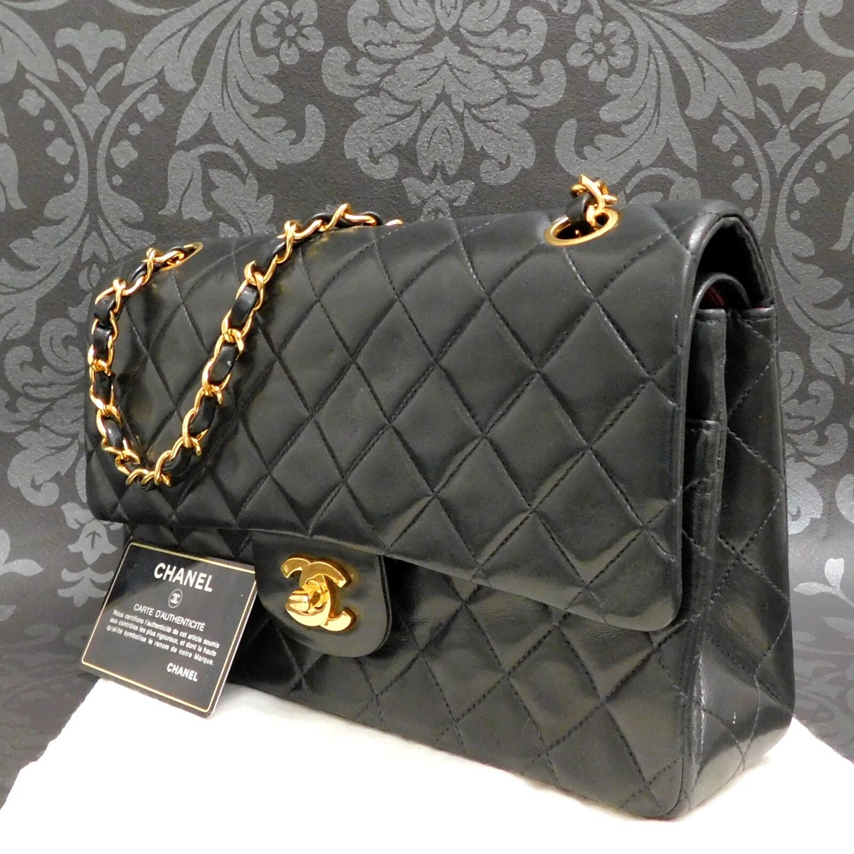 【CHANEL】 キルティング ブラックバッグ CHANEL Lamb Skin Black Double Flap 25 Medium Chain Shoulder Bag