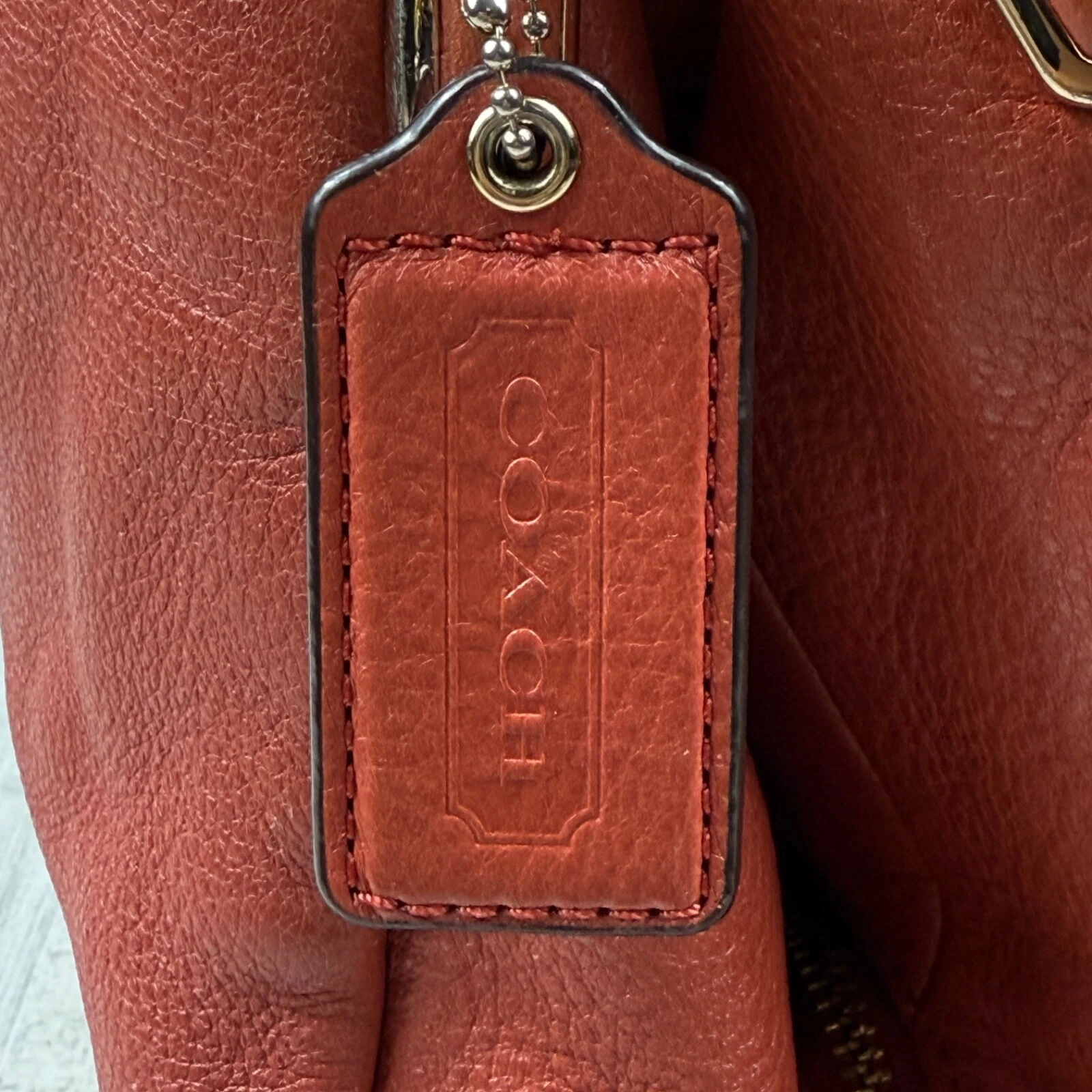 BORSA A TRACOLLA COACH 24621 MADISON PELLE PHOEBE BORSETTA VERMILLION ARANCIONE