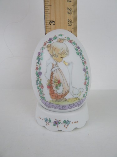 Precious Moments MAKE A JOYFUL NOISE 1993 Porcelain Easter Egg Enesco Girl Goose - Picture 2 of 6