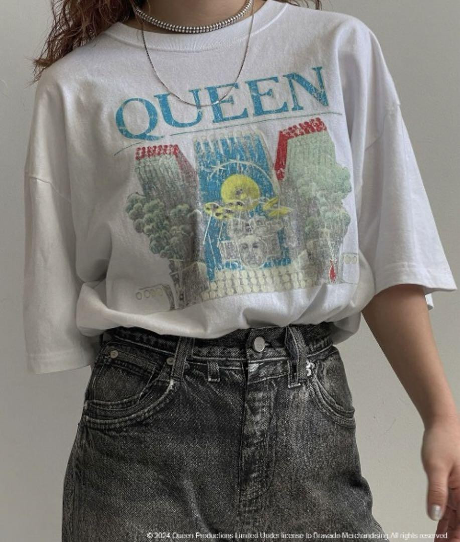 Ameri Vintage Queen Tour 80 White T-Shirt Women's M Graphic Ameri Vintage Queen Tour 80 White T-Shirt Women's M Graphic