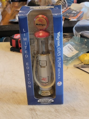 #ad Mobilgas Special Wayne Gas Pump Replica Gearbox Diecast Limited Edition VTG NIB $22.49
