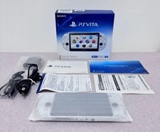  Near Mint  SONY PS Vita PCH-2000 Console White w/charger And Memory Card