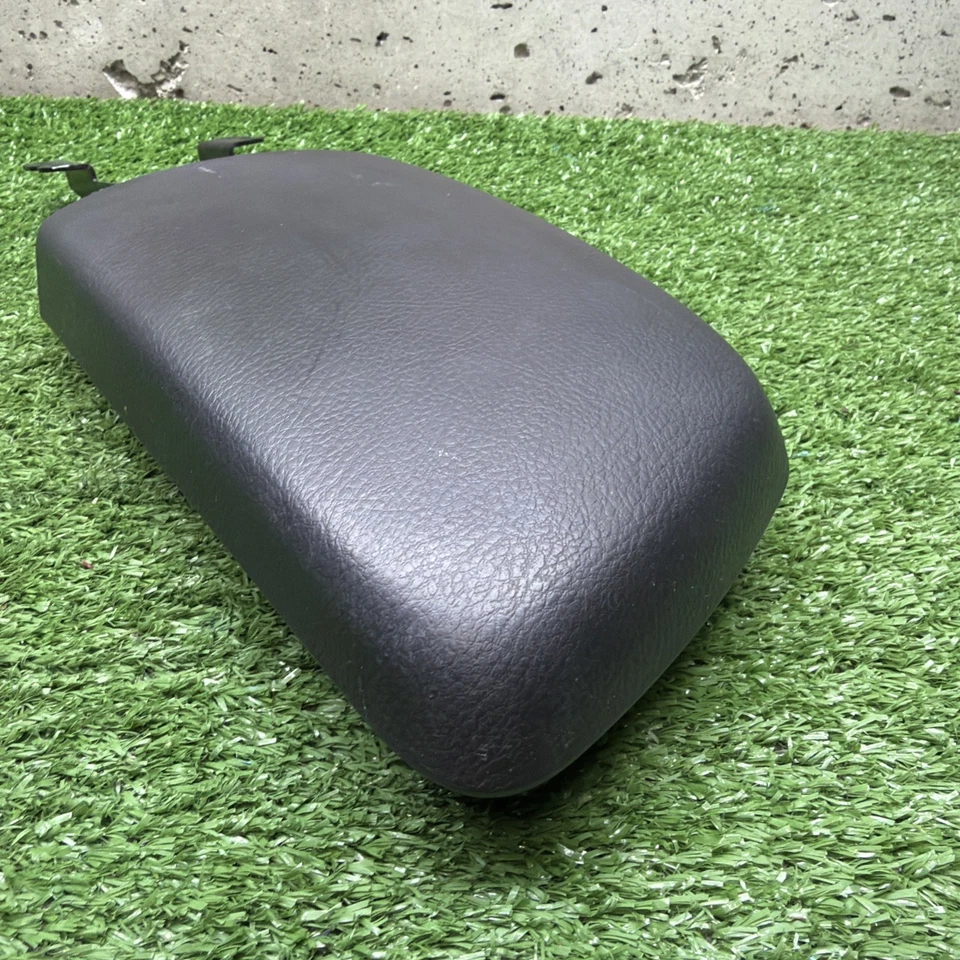 💎 2007-2011 Toyota Yaris седан черный центральная консоль пластиковая крышка подлокотника OEM - Изображение 2 из 4