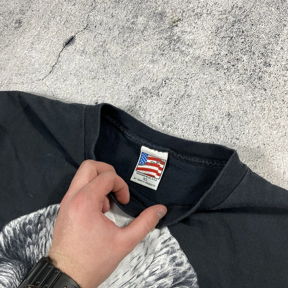 1993 Vintage Animal Eagle Made in USA T Shirt size XL Black - Image 3 of 4