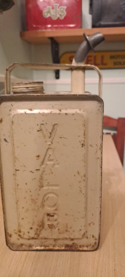 Vintage Cream Paraffin Can Valor Esso Blue "Circal"60/70s - Image 4 of 4