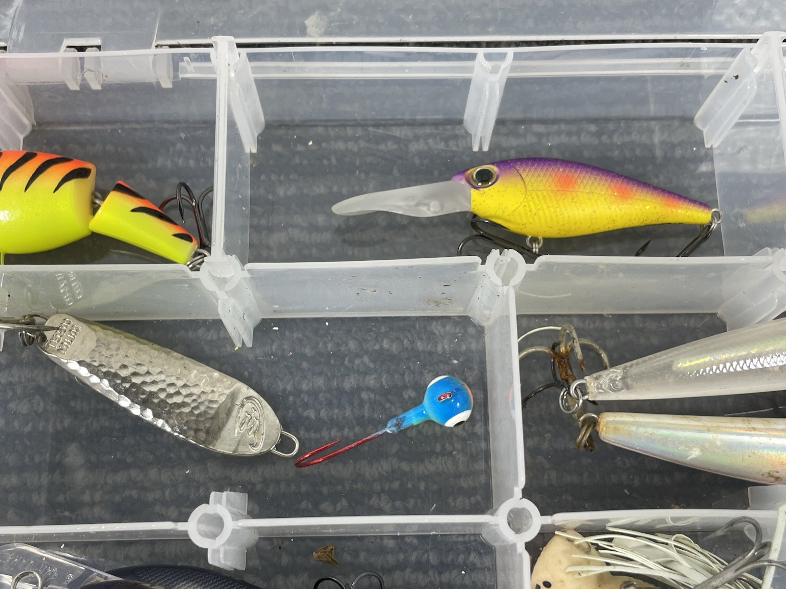 🔥 Lot Of Fishing Lures • Rapala Jigs Poppers Spoon & Box Catch Bass Trout Fish - Image 3