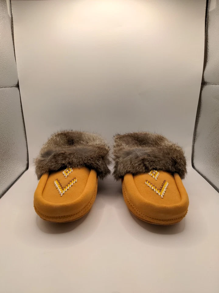 Nuevo Manitobah Tipi Gamuza Mujer Mocasín Zapatillas Vara Dorada Talla 5 Foto 3 de 4