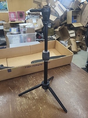 Giottos Table Top Tripod QU100 