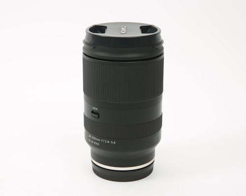 Tamron 28-200 mm f/2.8-5.6 Di III RXD Sony obiettivo zoom attacco E / formato full frame - Foto 5 di 7