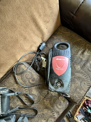 #ad 1650 Psi Snap On Pressure Washer $50.00