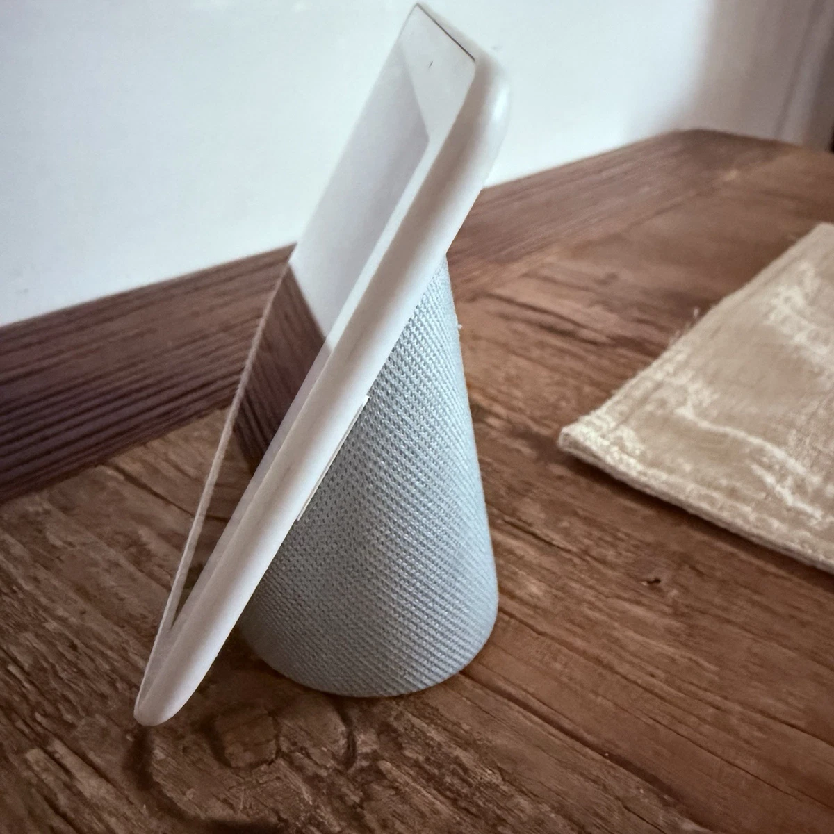 Google Nest Hub 1st Gen Generation Chalk H1A