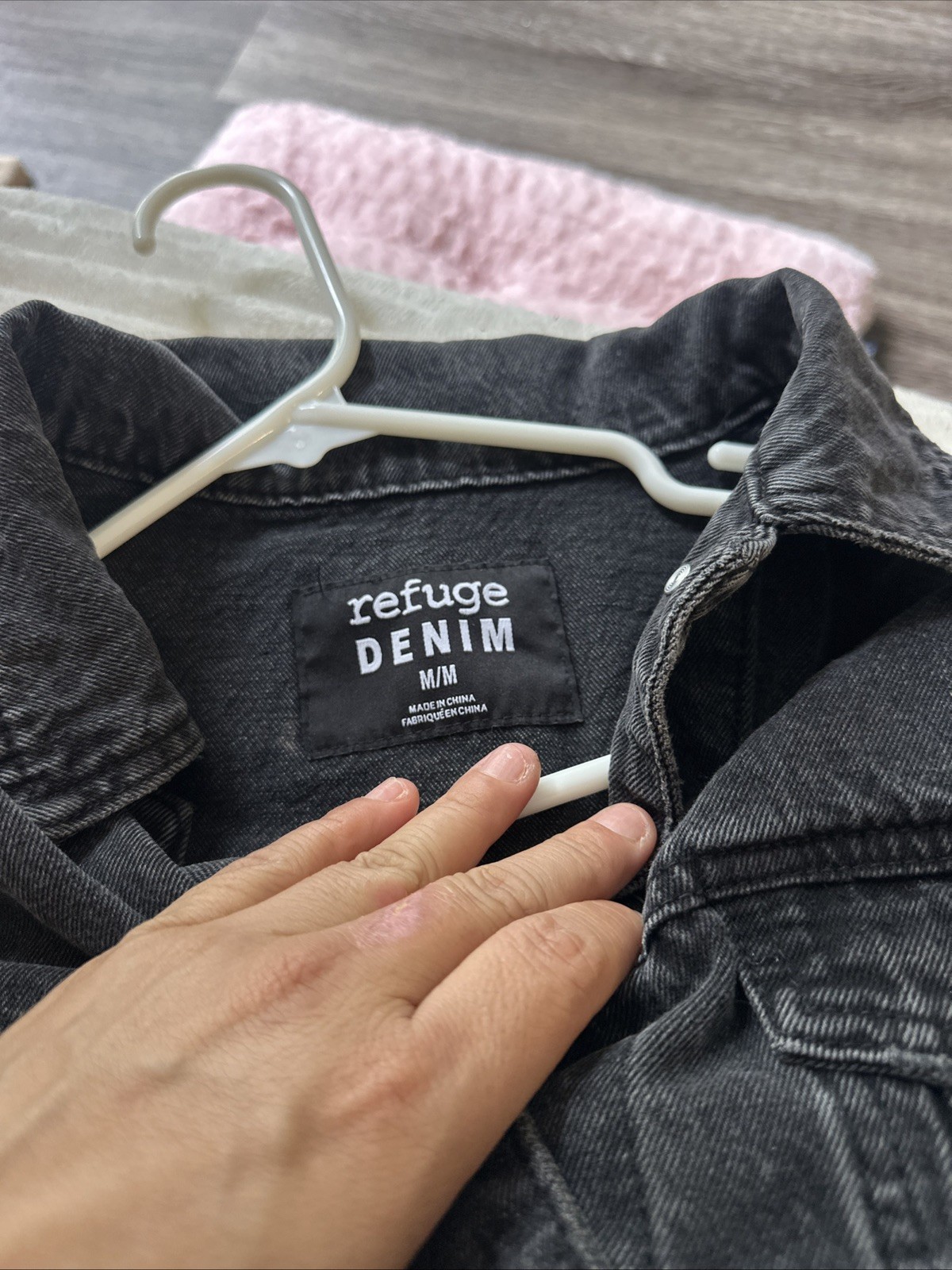 Women's Black Cropped Denim Jacket Collared Button Front with Pockets