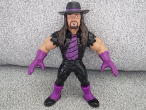 WWE Retro THE UNDERTAKER Series 1 action figure Ma...