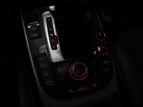 Audi A4 S4 B8 A5 S5 8T Cabrio RS5 Schalter Handbremse Parkbremse 8K1927225C