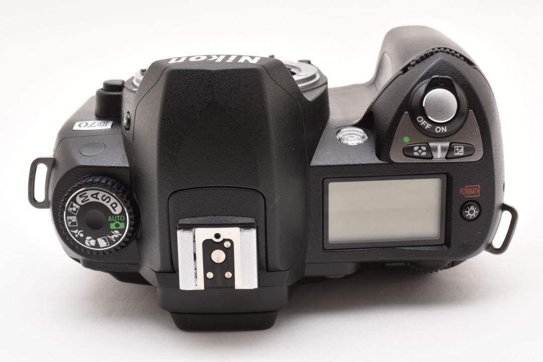 Grade NIKON Nikon D70 Box with instruction manual Number of
