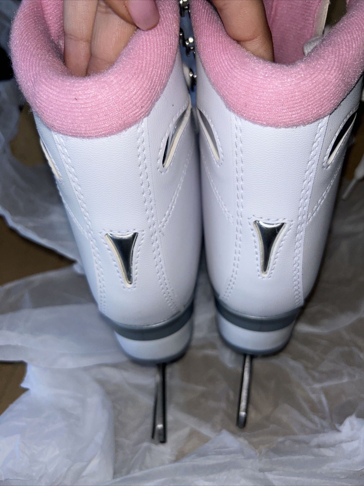JACKSON ULTIMA NWT SoftSkate Finesse 180 White/Pink Figure Ice Skates