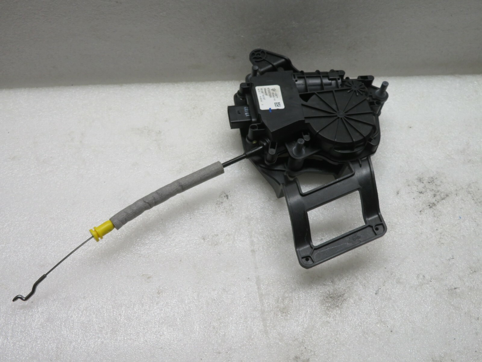 2014-2019 MASERATI GHIBLI SQ4 REAR TRUNK LID LATCH LOCK ACTUATOR MOTOR OEM 